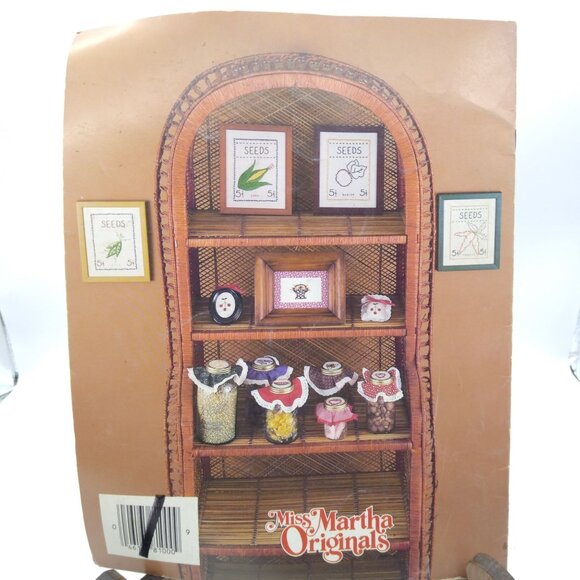 Vintage Candlewick Embroidery Craft Patterns, Knots for the Kitchen Volume V - Picture 2 of 2